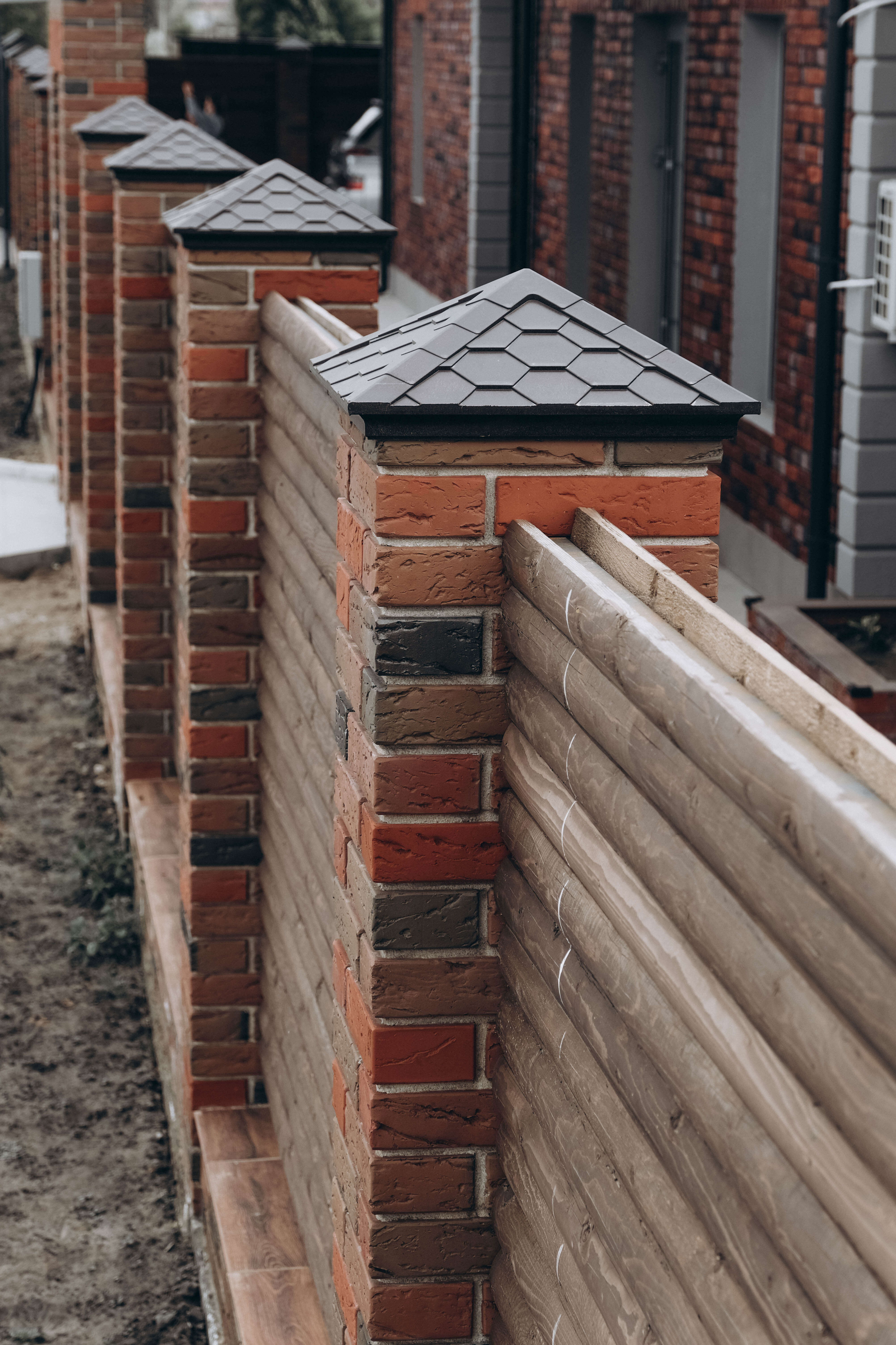 Колпак Zking Эверест Коричневый на столб 1.5х1.5 кирпича (390х390мм) в Златоусте фото